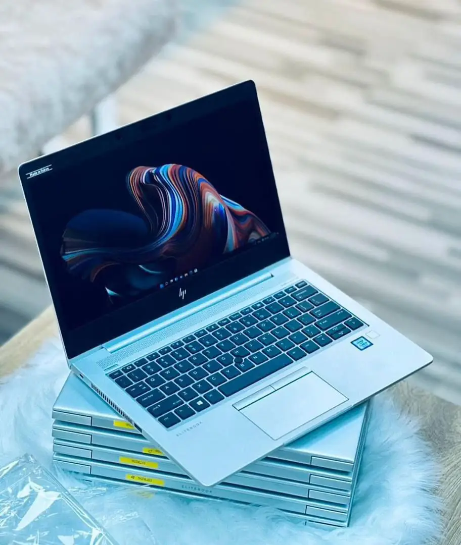Hp EliteBook 830 G5 / G6 ✅